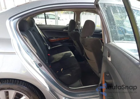 2011 Honda Accord 2.4 Ex из США, поврежденный, VIN 1HGCP2F75BA056989